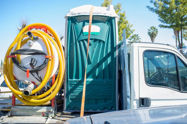 Best Portable restroom trailer rental  in Grosse Pointe Woods, MI