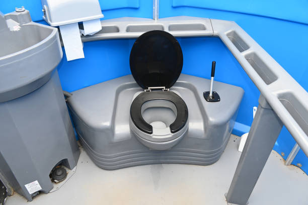 Best Portable toilet rental cost  in Grosse Pointe Woods, MI